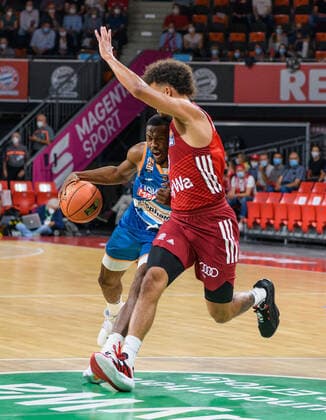 Semaj Christon ratiopharm Ulm, 0 vs Nick Weiler Babb FC Bayern Muenchen Basketball, 0 FC Bayern Muenchen vs ratiopharm Ulm, Basketball, BBL, 1 Matchday, Season 2021 2022, 26 09 2021 FC Bayern Muenchen vs ratiopharm Ulm, Basketball, BBL, 1 Matchday, Season 2021 2022, 26 09 2021 Muenchen. Copyright: xEibnerxPressefotox xHeikexFeinerx EP_HFR