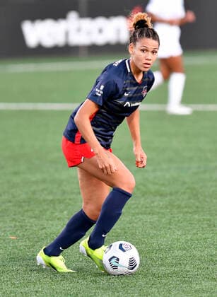 LEESBURG, VA - SEPTEMBER 26: Washington Spirit forward Trinity Rodman (2) dribbles during the NWSL game between Kansas City and Washington Spirit September 26, 2021 at Segra Field in Leesburg, VA. (Photo by Randy Litzinger Icon Sportswire) SOCCER: SEP 26 NWSL - Kansas City at Washington Spirit Icon9662109260919