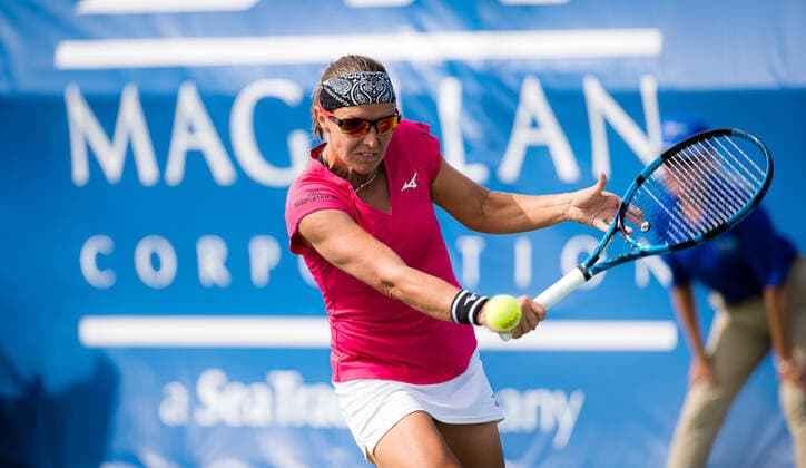 September 26, 2021, CHICAGO, UNITED STATES: Kirsten Flipkens of Belgium in action during the final qualifications round at the 2021 Chicago Fall Tennis Classic WTA, Tennis Damen 500 tennis tournament against Rebecca Marino of Canada CHICAGO UNITED STATES - ZUMAa181 20210926_zaa_a181_233 Copyright: xRobxPrangex