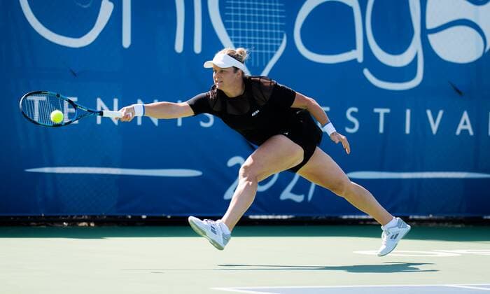 CHICAGO, UNITED STATES, SEPTEMBER 27: Kim Clijsters of Belgium in action during the first round of the 2021 Chicago Fall Tennis Classic WTA, Tennis Damen 500 tennis tournament Chicago Fall Tennis Classic Day 1 27 09 2021 PhotoNews Panoramic 