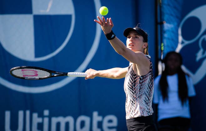 September 27, 2021, CHICAGO, UNITED STATES: Andrea Petkovic of Germany in action during the first round of the 2021 Chicago Fall Tennis Classic WTA, Tennis Damen 500 tennis tournament against Olga Govortsova of Balerus CHICAGO UNITED STATES - ZUMAa181 20210927_zaa_a181_037 Copyright: xRobxPrangex