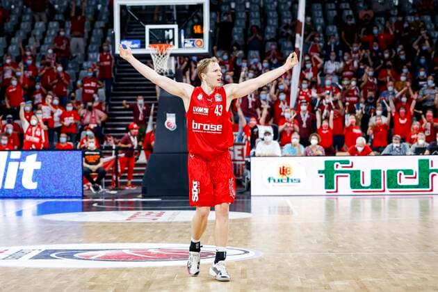 Christian Sengfelder Brose Bamberg, 43 Brose Bamberg Giessen 46ers easyCredit BBL Basketball Bundesliga Saison 2021 22 Spieltag 2, 29 09 2021 Bamberg, Brose Arena Copyright: DanielxLöb