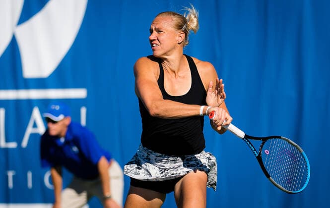 September 28, 2021, CHICAGO, UNITED STATES: Kaia Kanepi of Estonia in action during the first round of the 2021 Chicago Fall Tennis Classic WTA, Tennis Damen 500 tennis tournament against Jil Teichmann of Switzerland CHICAGO UNITED STATES - ZUMAa181 20210928_zaa_a181_026 Copyright: xRobxPrangex