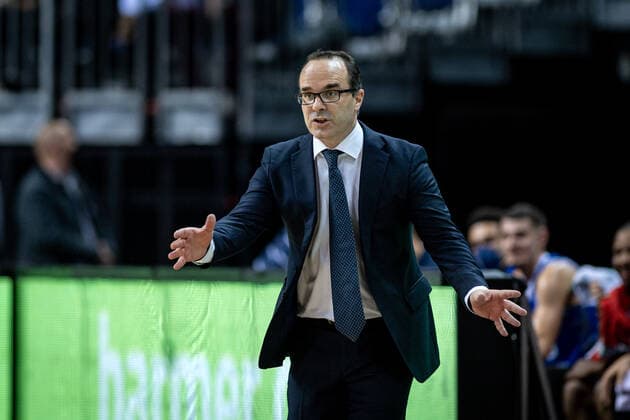 Basketball Berlin 28 09 2021 Season 2021 2022 1 Bundesliga easyCredit BBL Alba Berlin Skyliners Frankfurt Diego Ocampo Frankfurt, coach