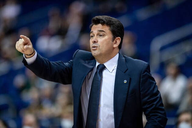 Basketball Berlin 28 09 2021 season 2021 2022 1 Bundesliga easyCredit BBL Alba Berlin Skyliners Frankfurt Israel Gonzalez Alba Berlin, coach