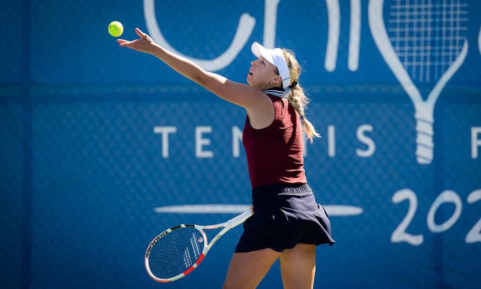 September 28, 2021, CHICAGO, UNITED STATES: Anett Kontaveit of Estonia in action during the first round of the 2021 Chicago Fall Tennis Classic WTA, Tennis Damen 500 tennis tournament against Madison Brengle of United States CHICAGO UNITED STATES - ZUMAa181 20210928_zaa_a181_191 Copyright: xRobxPrangex