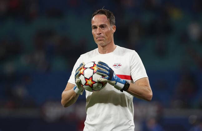 Goalkeeper coach Frederik Gößling action upper body upper body sports football soccer UEFA Championsleague CL men season 2021 2022 28 09 2021 RasenBallsport RB Leipzig RBL vs FC Brugge DFL regulations prohibit any use of photographs as image sequences and or quasi video