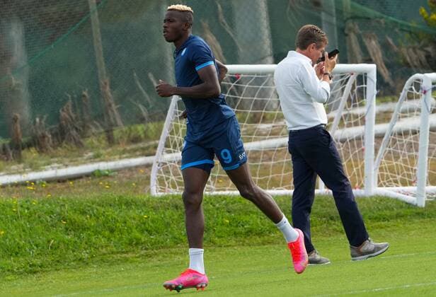 6661695 29.09.2021 Napoli s Victor Osimhen attends a training session ahead of the Europa League soccer match against Spartak Moscow, at SSC Napoli Konami Training Center, Italy. Alexander Vilf Sputnik Italy Soccer Europa League Napoli Training  7003d59aa5c0f572
