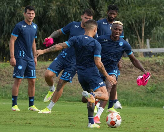 6661967 29.09.2021 Napoli?s players attend a training session ahead of the Europa League soccer match against Spartak Moscow, at SSC Napoli Konami Training Center, Italy. Alexander Vilf Sputnik Italy Soccer Europa League Napoli Training  b1bbf745bd09160e