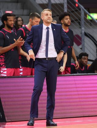 Tuomas Lisalo TB Bonn coach , Telekom Baskets Bonn vs Ratiopharm Ulm, Basketball, 1 Easy Credit Bundesliga, 2 Matchday, 29 09 2021, Telekom Baskets Bonn vs Ratiopharm Ulm, Basketball, 1 Easy Credit Bundesliga, 2 Matchday, 29 09 2021, Photo EIBNER Joerg Niebergall Bonn Copyright: xJoergxNiebergall Eibner-Pressefox EP_JNL