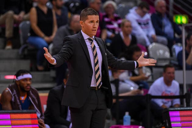 easyCredit BBL, Telekom Baskets Bonn vs ratiopharm ulm, 29 09 2021 Headcoach Jaka Lakovic ratiopharm ulm , easyCredit BBL, Telekom Baskets Bonn vs ratiopharm ulm on 29 09 2021 at Telekom Dome Bonn, Bonn Nordrhein Westfalen Copyright: xBEAUTIFULxSPORTS Mueller-Laschetx