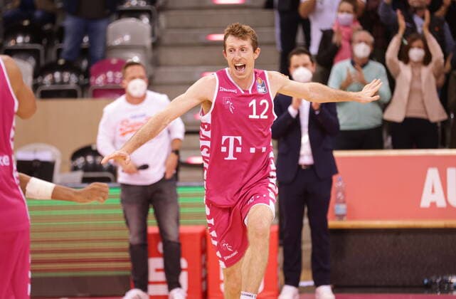 Cheering after victory Skyler Bowlin Telekom Baskets Bonn win vs ratiopharm Ulm easyCredit BBL 1 Bundesliga , 2021 2022 season , main round 2 matchday