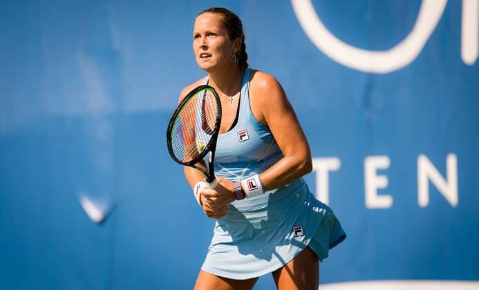 Mandatory Credit: Photo by Rob Prange Shutterstock (12471255bn) Shelby Rogers of the United States in action during the second round of the 2021 Chicago Fall Tennis Classic WTA, Tennis Damen 500 tennis tournament Chicago Fall Tennis Classic 2021, Tennis, Chicago, USA - 29 Sep 2021 Chicago Fall Tennis Classic 2021, Tennis, Chicago, USA - 29 Sep 2021  Copyright: xRobxPrange Shutterstockx 12471255bn