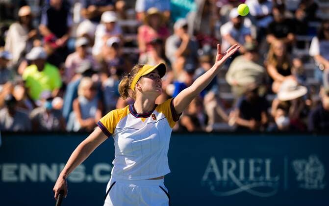 Mandatory Credit: Photo by Rob Prange Shutterstock (12471255cp) Elina Svitolina of the Ukraine in action during the second round of the 2021 Chicago Fall Tennis Classic WTA, Tennis Damen 500 tennis tournament Chicago Fall Tennis Classic 2021, Tennis, Chicago, USA - 29 Sep 2021 Chicago Fall Tennis Classic 2021, Tennis, Chicago, USA - 29 Sep 2021  Copyright: xRobxPrange Shutterstockx 12471255cp