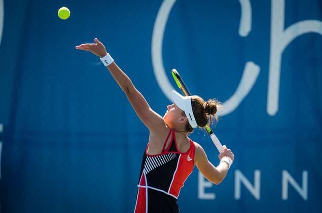Mandatory Credit: Photo by Rob Prange Shutterstock (12471255eb) Veronika Kudermetova of Russia in action during the second round at the 2021 Chicago Fall Tennis Classic WTA, Tennis Damen 500 tennis tournament Chicago Fall Tennis Classic 2021, Tennis, Chicago, USA - 29 Sep 2021 Chicago Fall Tennis Classic 2021, Tennis, Chicago, USA - 29 Sep 2021  Copyright: xRobxPrange Shutterstockx 12471255eb
