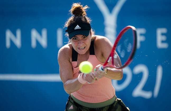 Mandatory Credit: Photo by Rob Prange Shutterstock (12471255ed) Elena-Gabriela Ruse of Romania in action during the second round at the 2021 Chicago Fall Tennis Classic WTA, Tennis Damen 500 tennis tournament Chicago Fall Tennis Classic 2021, Tennis, Chicago, USA - 29 Sep 2021 Chicago Fall Tennis Classic 2021, Tennis, Chicago, USA - 29 Sep 2021  Copyright: xRobxPrange Shutterstockx 12471255ed