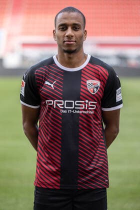 2 BL FC Ingolstadt 04 portrait shooting, team photo, Yassin Ben Balla 28, FCI 2 Bundesliga FC Ingolstadt 04 season 2021 2022