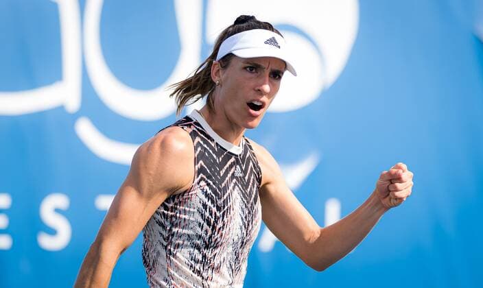 Sport Bilder des Tages Mandatory Credit: Photo by Rob Prange Shutterstock (12471256ar) Andrea Petkovic of Germany playing doubles with partner Kveta Peschke at the 2021 Chicago Fall Tennis Classic WTA, Tennis Damen 500 tennis tournament Chicago Fall Tennis Classic 2021, Tennis, Chicago, USA - 30 Sep 2021 Chicago Fall Tennis Classic 2021, Tennis, Chicago, USA - 30 Sep 2021  Copyright: xRobxPrange Shutterstockx 12471256ar