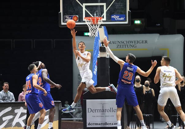 Basketball, BBL, BB Löwen Braunschweig - SYNTAINICS MBC