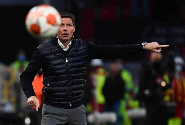 30 09 2021, xjhx, football UEFA Europa League, Royal Antwerp Eintracht Frankfurt emspor, v l coach Oliver Glasner Eintracht Frankfurt zautz gesticulates DFL DFB REGULATES PROHIBIT ANY USE OF PHOTOGRAPHS as IMAGE SEQUENCES and or QUASI VIDEO Antwerp