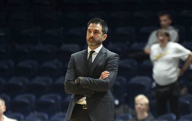 Headcoach Jesus Ramirez Basketball Loewen Braunschweig