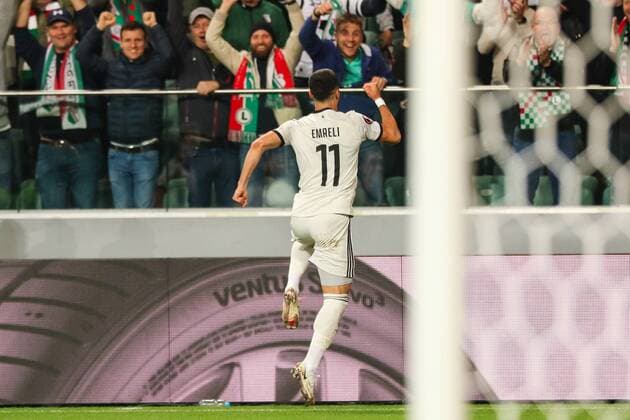 30.09.2021 Warszawa Pilka nozna Liga Europy 2021 2022, faza grupowa Legia Warszawa - Leicester City N z Mahir Emreli, gol, bramka, radosc Foto Adam Starszynski PressFocus 30.09.2021 Warsaw Football Europa League 2021 2022, group stage Legia Warszawa - Leicester City Mahir Emreli, gol, bramka, radosc Credit Adam Starszynski PressFocus NEWSPIX.PL --- Newspix.pl  20210930PF_AS119