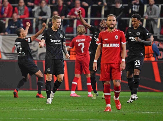 30 09 2021, xjhx, football UEFA Europa League, Royal Antwerp Eintracht Frankfurt emspor, v l jubilation joy of victory Kristijan Jakic Eintracht Frankfurt Tuta Eintracht Frankfurt DFL DFB REGULATIONS PROHIBIT ANY USE OF PHOTOGRAPHS as IMAGE SEQUENCES and or QUASI VIDEO Antwerp