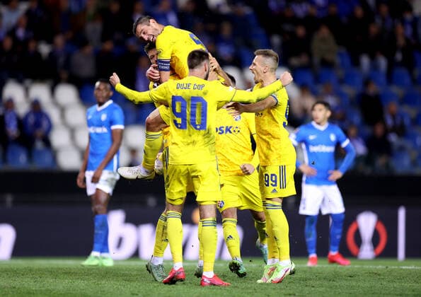 KRC Genk v Dinamo Zagreb: Group H - UEFA Europa League GENK, BELGIUM - SEPTEMBER 30: Bruno Petkovic of Dinamo Zagreb celebrates after scoring a goal from a penalty kick during the UEFA Europa League group H match between KRC Genk and Dinamo Zagreb at Luminus Arena on September 30, 2021 in Genk, Belgium. MarkoxPrpic PIXSELL