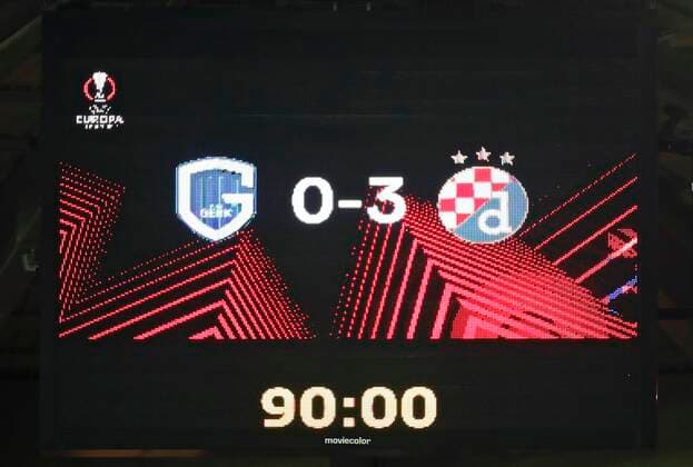 GENK, BELGIUM - SEPTEMBER 30 : scoreboard during the UEFA Europa League Group stage H match between KRC Genk and Dinamo Zagreb on September 30, 2021 in Genk, Belgium, 30 09 2021 ( KRC Genk v Dinamo Zagreb - UEFA Europa League PhotoNews Panoramic 