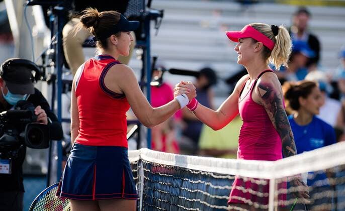 Mandatory Credit: Photo by Rob Prange Shutterstock (12471256bp) Belinda Bencic of Switzerland & Tereza Martincova of the Czech Republic in action during the third round of the 2021 Chicago Fall Tennis Classic WTA, Tennis Damen 500 tennis tournament Chicago Fall Tennis Classic 2021, Tennis, Chicago, USA - 30 Sep 2021 Chicago Fall Tennis Classic 2021, Tennis, Chicago, USA - 30 Sep 2021  Copyright: xRobxPrange Shutterstockx 12471256bp