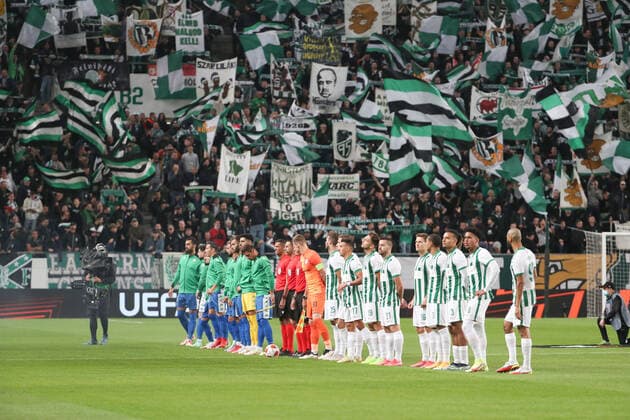 Football, Men, 2021 2022 season, UEFA Europa League Group G, Matchday 2 , Ferencvaros Budapest Real Betis Sevilla, both teams before the match, right Budapest, 30 09 2021, Copyright: xSzilviaxMichellerx xMatthiasxKocx
