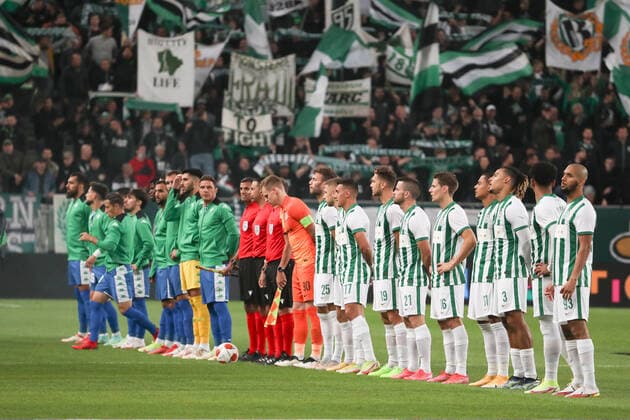 Football, Men, 2021 2022 season, UEFA Europa League Group G, Matchday 2 , Ferencvaros Budapest Real Betis Sevilla, both teams before the match, right Budapest, 30 09 2021, Copyright: xSzilviaxMichellerx xMatthiasxKocx