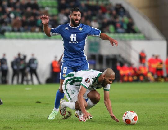 Football, Men, 2021 2022 season, UEFA Europa League Group G, Matchday 2 , Ferencvaros Budapest Real Betis Sevilla, v l stadion, 30 09 2021, Copyright: xSzilviaxMichellerx xMatthiasxKocx