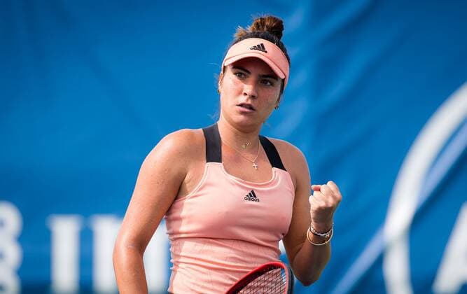 Mandatory Credit: Photo by Rob Prange Shutterstock (12471256de) Elena-Gabriela Ruse of Romania in action during the third round of the 2021 Chicago Fall Tennis Classic WTA, Tennis Damen 500 tennis tournament Chicago Fall Tennis Classic 2021, Tennis, Chicago, USA - 30 Sep 2021 Chicago Fall Tennis Classic 2021, Tennis, Chicago, USA - 30 Sep 2021  Copyright: xRobxPrange Shutterstockx 12471256de