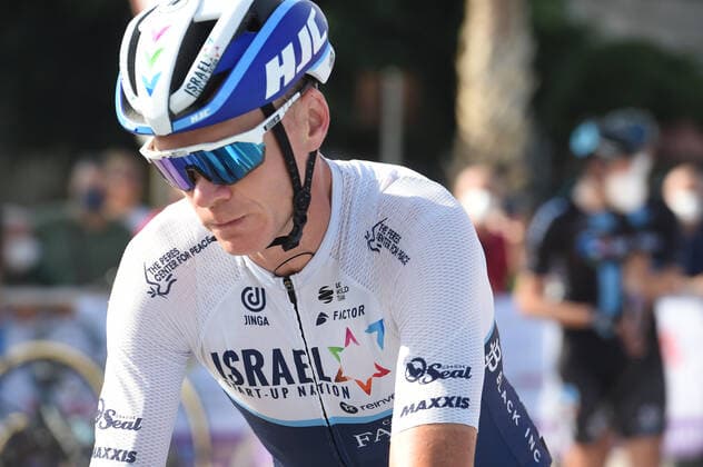 Cycling, Chris Froome suffers life-threatening heart injury in crash, archive pictures