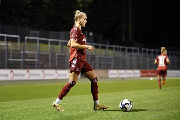 Franz- Kremer- Stadium, COLOGNE, Giulia Gwinn ( 7 Bayern ) during the Flyeralarm Frauenbundesliga Game between 1. FC Cologne and FC Bayern Munich at Franz- Kremer- Stadium in Cologne. 