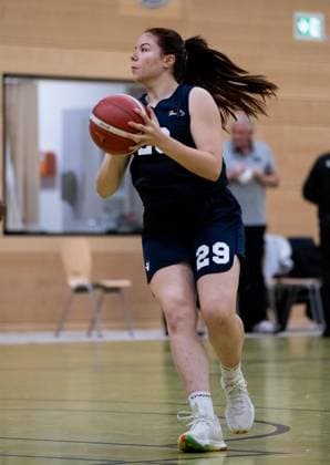 Duesseldorf, Germany, October 1s Rebecca Vrabie ( 29 Capitol Bascats ) during warm up at the 1. Toyota Damen Basketball Bundesliga game between the Capitol Bascats Duesseldorf and Herner TC at Wekita Sportarena in Duesseldorf 1. Toyota Damen Basketball Bundesliga - Capitol Bascats Duesseld 