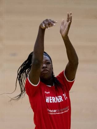Duesseldorf, Germany, October 1s Nicole Enabosi ( 33 Herner TC ) during warm up at the 1. Toyota Damen Basketball Bundesliga game between the Capitol Bascats Duesseldorf and Herner TC at Wekita Sportarena in Duesseldorf 1. Toyota Damen Basketball Bundesliga - Capitol Bascats Duesseld 