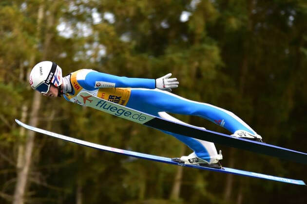 Bilder des Jahres 2021, Sport 10 Oktober Sport Themen der Woche KW39 Sport Bilder des Tages 01.10.2021, xbrx, Wintersport Skispringen, FIS Skisprung Sommer Grand Prix Finale emspor, v.l. Sprung, Absprung, Flug, Halvor Egner Granerud (NOR) Klingenthal *** 01 10 2021, xbrx, winter sports ski jumping, FIS Ski Jumping Summer Grand Prix Final emspor, v l jump, take off, flight, Halvor Egner Granerud NOR Klingenthal