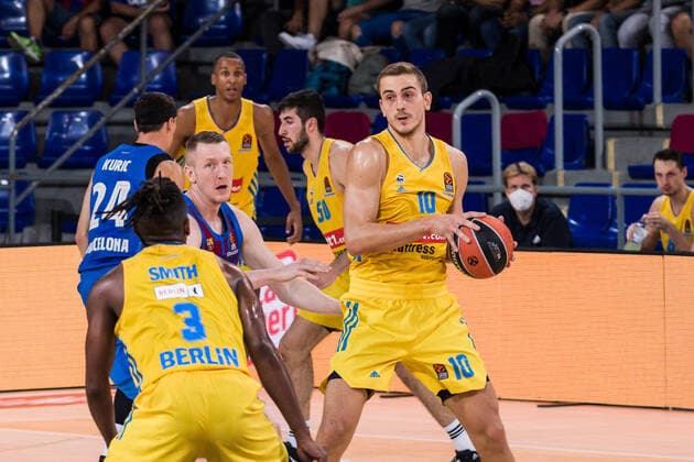 October 1, 2021, Barcelona, Barcelona, Spain: Tim Schneider of Alba Berlin in action during the Turkish Airlines EuroLeague match between FC Barcelona, Barca and Alba Berlin at Palau Blaugrana on October 01, 2021 in Barcelona, Spain. Barcelona Spain - ZUMAa181 20211001_zaa_a181_115 Copyright: xJavierxBorregox