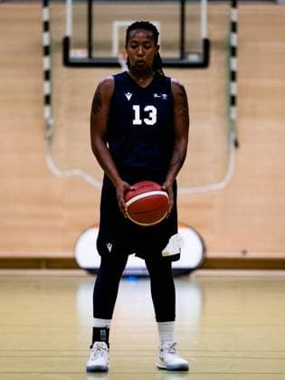 Duesseldorf, Germany, October 1s Marquita Waller ( 13 Capitol Bascats ) during the 1. Toyota Damen Basketball Bundesliga game between the Capitol Bascats Duesseldorf and Herner TC at Wekita Sportarena in Duesseldorf 1. Toyota Damen Basketball Bundesliga - Capitol Bascats Duesseld 