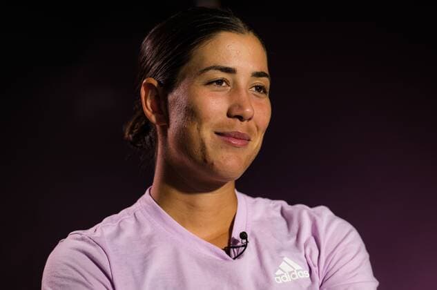 Mandatory Credit: Photo by Rob Prange Shutterstock (12471259cs) Garbine Muguruza of Spain talks to the media after her quarter-final at the 2021 Chicago Fall Tennis Classic WTA, Tennis Damen 500 tennis tournament Chicago Fall Tennis Classic 2021, Tennis, Chicago, USA - 01 Oct 2021 Chicago Fall Tennis Classic 2021, Tennis, Chicago, USA - 01 Oct 2021  Copyright: xRobxPrange Shutterstockx 12471259cs