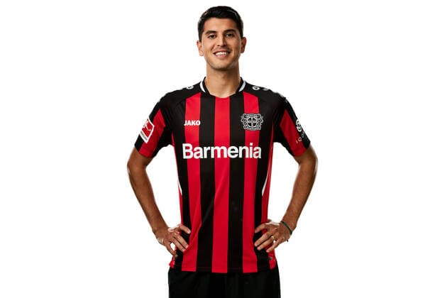 Exequiel Palacios Bayer 04 Leverkusen 1 BL, port date 2021 2022