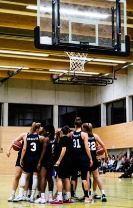 Duesseldorf, Germany, October 1s Capitol Bascats build a circle before the 1. Toyota Damen Basketball Bundesliga game between the Capitol Bascats Duesseldorf and Herner TC at Wekita Sportarena in Duesseldorf 1. Toyota Damen Basketball Bundesliga - Capitol Bascats Duesseld 