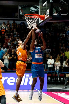 02 10 2021, easyCredit Basketball Bundesliga, Magentasport BBL Cup, 2020 2021 season, men, Chemnitz Niners Ratiopharm Ulm Darion Atkins, Niners Chemnitz, Cristiano Felicio, Ratiopharm Ulm Chemnitz Fair Chemnitz Saxony Germany