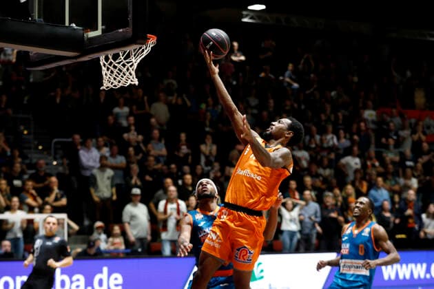 02 10 2021, easyCredit Basketball Bundesliga, Magentasport BBL Cup, 2020 2021 season, mens, Chemnitz Niners Ratiopharm Ulm Isiaha Mike, Niners Chemnitz Chemnitz Fair Chemnitz Saxony Germany