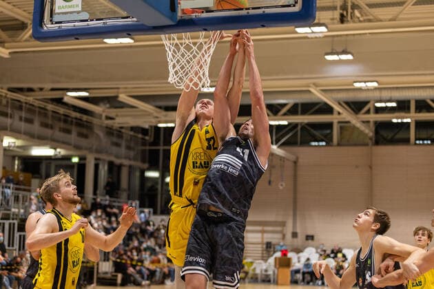 Noah Starkey Kirchheim Knights, 32 jen41¨¨¨Kirchheim Knights vs Medipolis SC Jena , 2 Basketball Bundesliga, Pro A, Barmer 2 Basketball, Matchday 3, Season 2021 2022, 02 10 2021, ¨¨ Kirchheim Knights vs Medipolis SC Jena , 2 Basketball Bundesliga, Pro A, Barmer 2 Basketball, Matchday 3, Season 2021 2022, 02 10 2021 Kirchheim am Neckar. Copyright: xNinaxSander xEibnerxPressefotoxIx EP_NSR