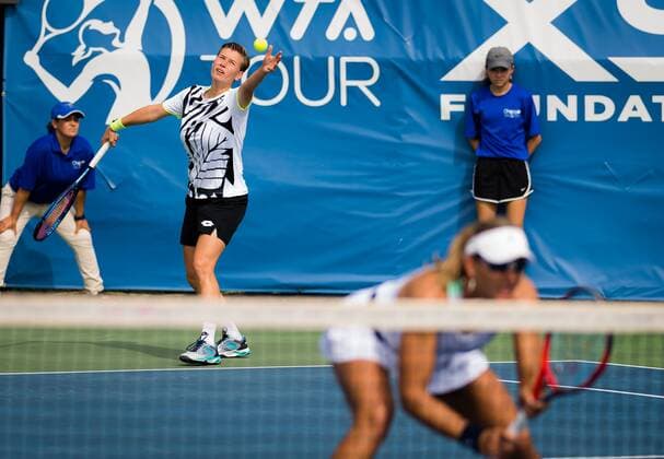 Mandatory Credit: Photo by Rob Prange Shutterstock (12471261ab) Nicole Melichar of the United States & Demi Schuurs of the Netherlands in action during the doubles semi-final at the 2021 Chicago Fall Tennis Classic WTA, Tennis Damen 500 tennis tournament Chicago Fall Tennis Classic 2021, Tennis, Chicago, USA - 02 Oct 2021 Chicago Fall Tennis Classic 2021, Tennis, Chicago, USA - 02 Oct 2021  Copyright: xRobxPrange Shutterstockx 12471261ab