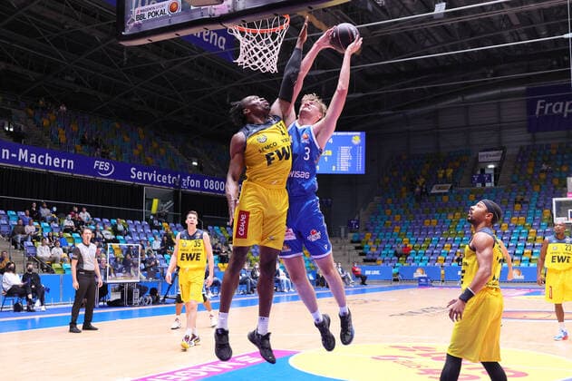 Fraport Skyliners EWE Baskets Oldenburg, BBL Pokal Matt Haarms Fraport Skyliners, 3 vs Tai Odiase Baskets Oldenburg, 21 Basketball match of the MagentaSport BBL Pokal Round of 16 between Fraport Skyliners and EWE Baskets Oldenburg on 3 October 2021 at Fraport Arena in Frankfurt am Main , Frankfurt am Main Hesse Germany Fraport Arena
