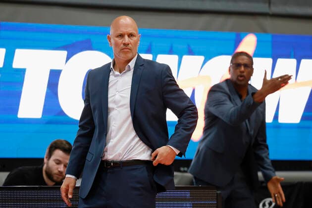 03 10 2021, Basketball, Magenta Sport BBL Cup, 2021, 2022, Round of 16, s Oliver Wuerzburg SYNTAINICS MBC, GER, Wuerzburg, s Oliver Arena Picture from left Headcoach Denis Wucherer s Oliver Wuerzburg Copyright: HMBxMedia xHeikoxBecker